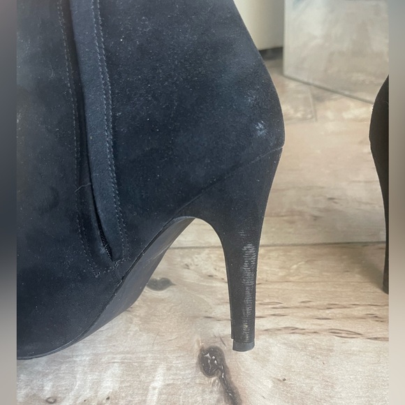 Ankle booties, black faux suede - Picture 13 of 14